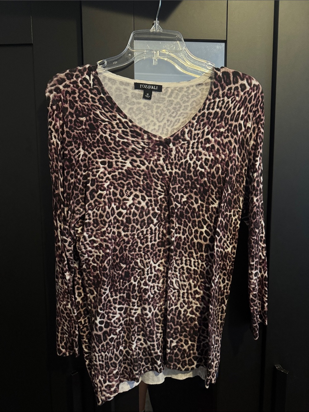 Roz & Ali Brown Leopard Print V-Neck Long Sleeve Top